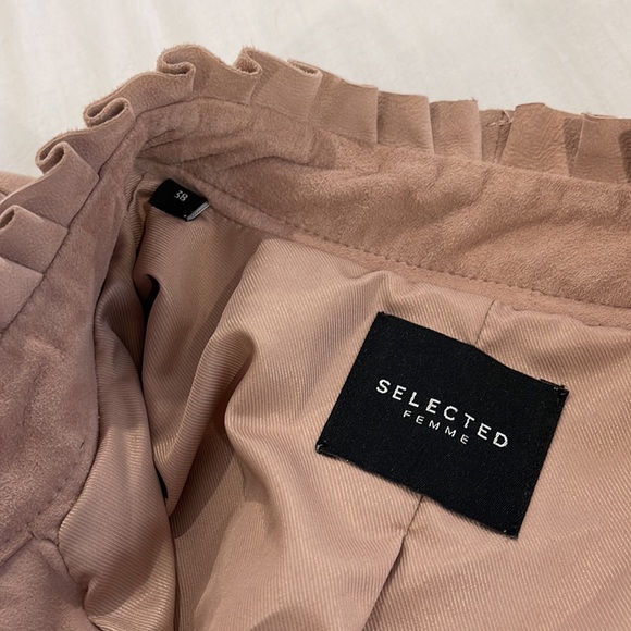 SELECTED FEMME BLUSH LEATHER DRESS - Picture 6 of 6